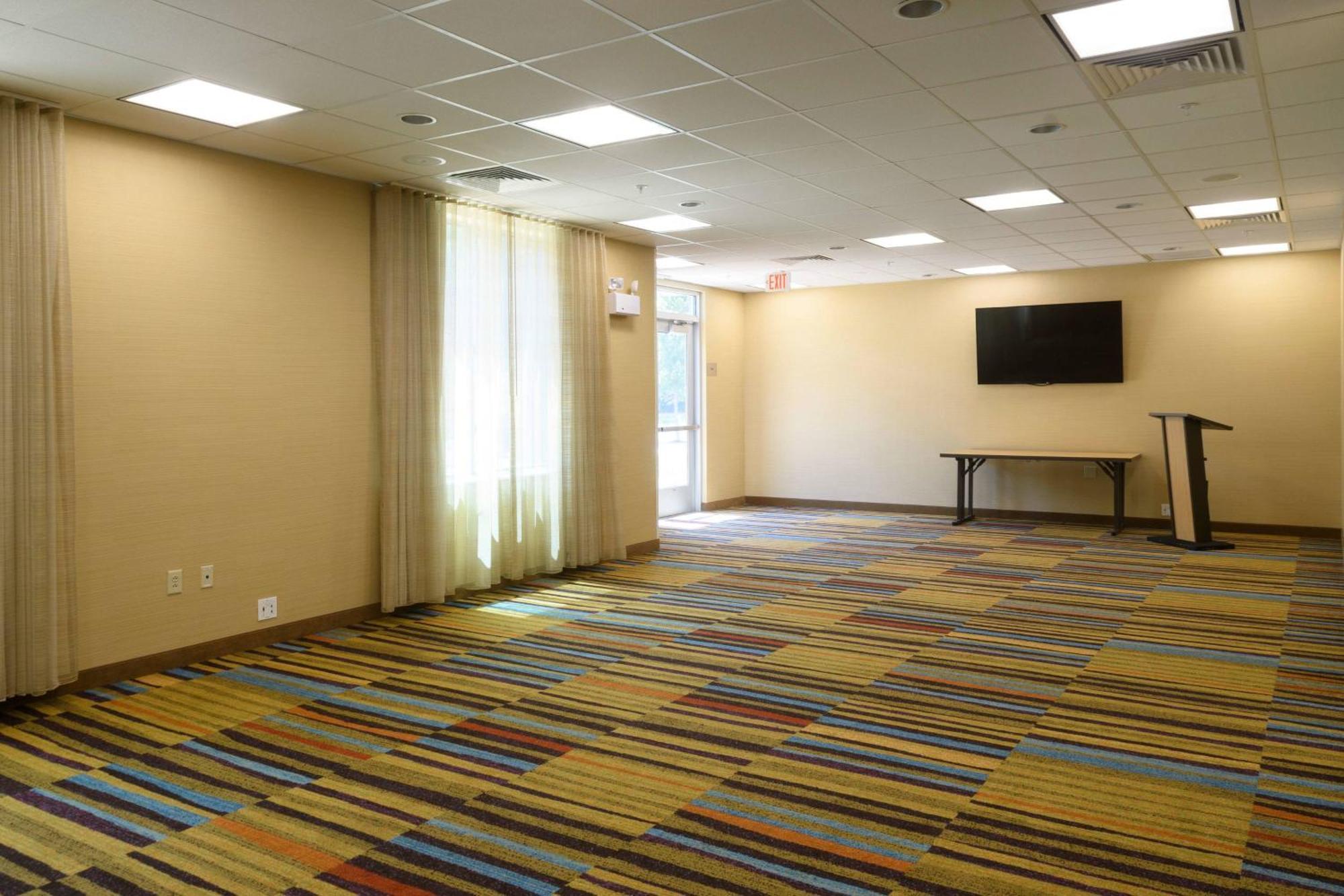 Fairfield Inn & Suites By Marriott Richmond Ашленд Экстерьер фото