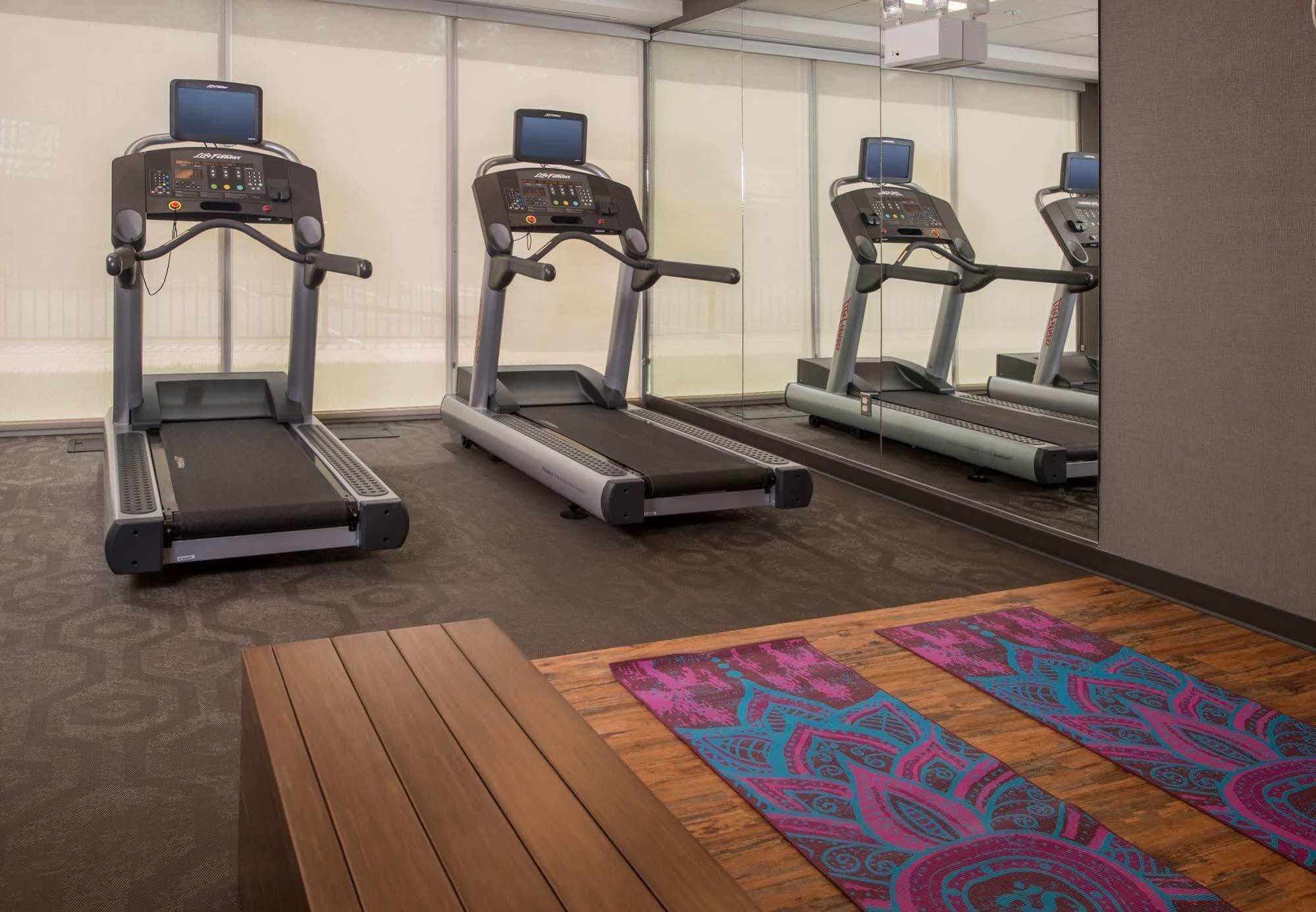 Fairfield Inn & Suites By Marriott Richmond Ашленд Экстерьер фото